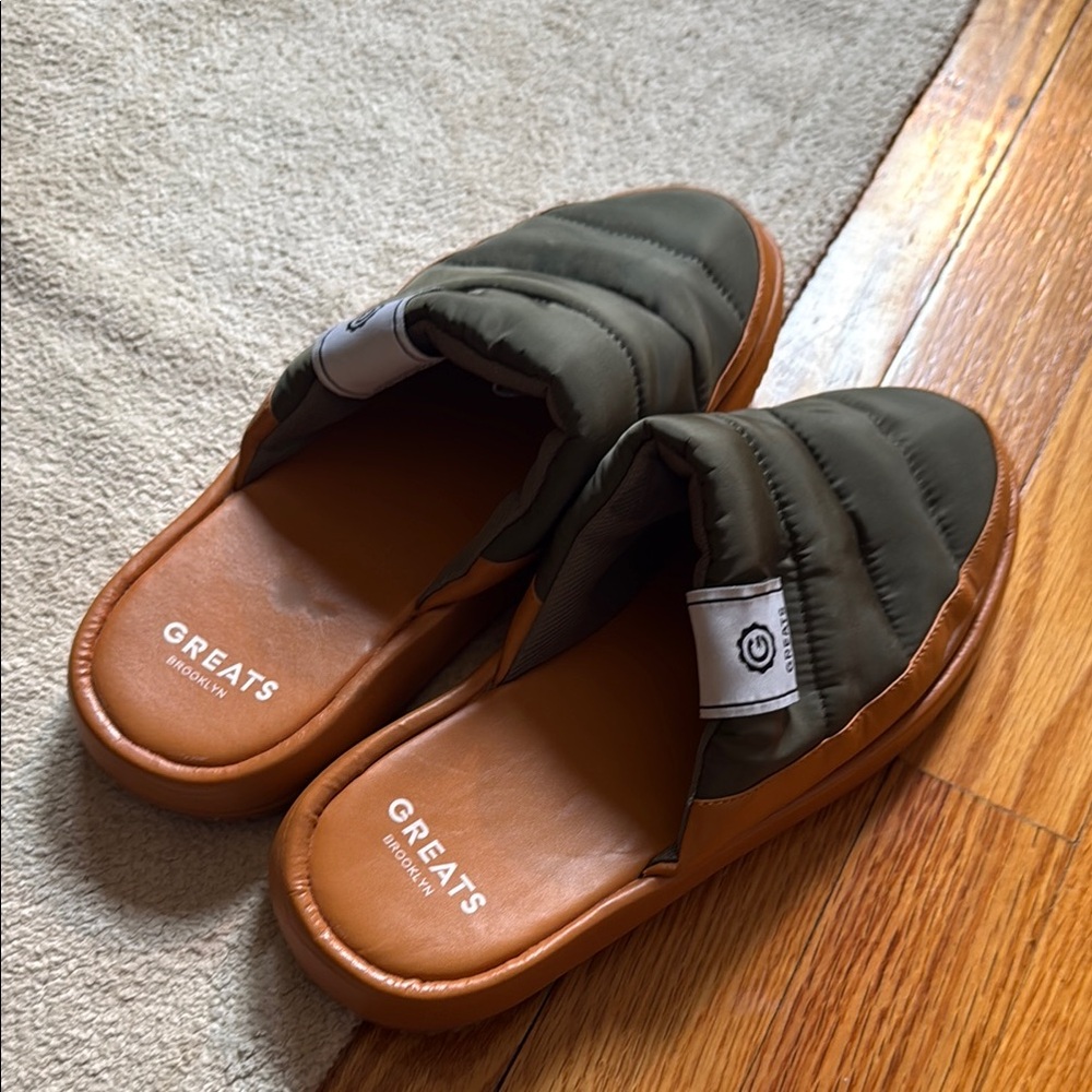 Greats Brooklyn Foster Nero Quilted Slides
